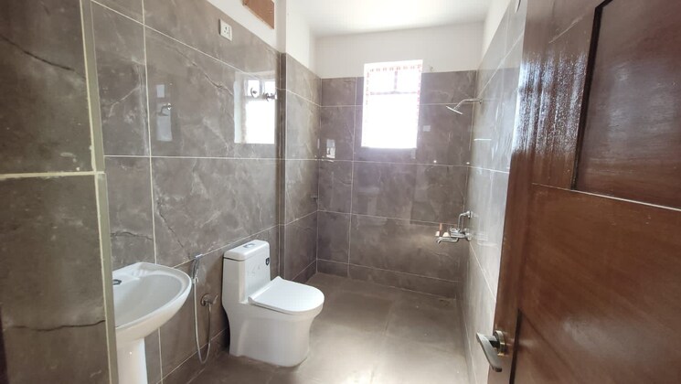 Bathroom, balaji-classic-banaswadi 3 Bedroom 2400 Sq.Ft. Penthouse In Banaswadi Bangalore 9602632