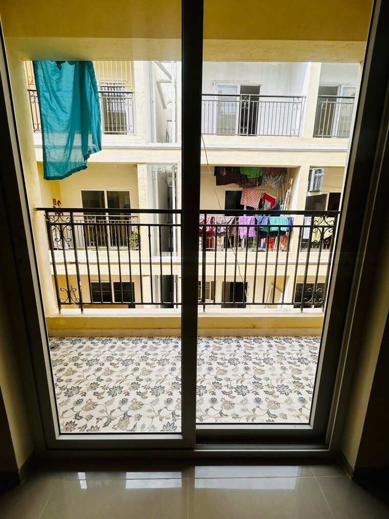 Balcony, ds-max-sahara 3 Bedroom 2000 Sq.Ft. Apartment In Hosa Road Bangalore 9602639