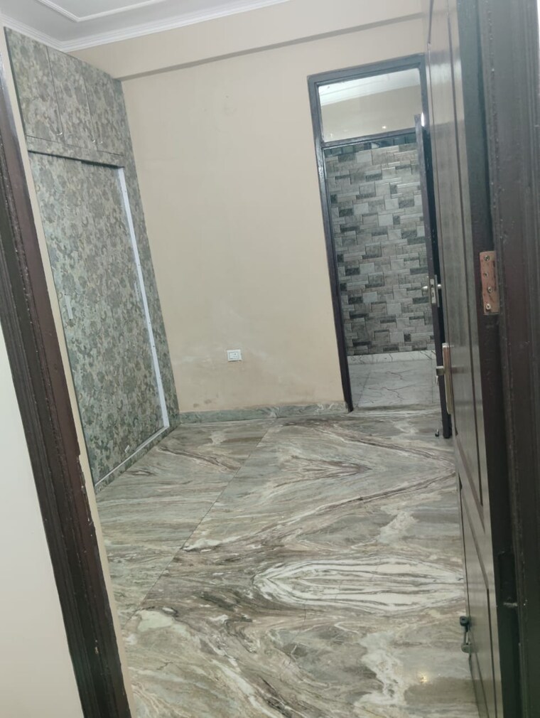 Room, gyan khand i 2 Bedroom 800 Sq.Ft. Builder Floor In Gyan Khand I Ghaziabad 9602662