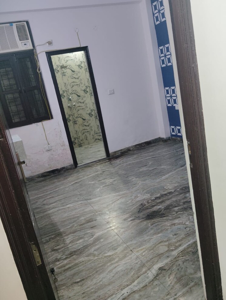 Room, gyan khand i 2 Bedroom 800 Sq.Ft. Builder Floor In Gyan Khand I Ghaziabad 9602662