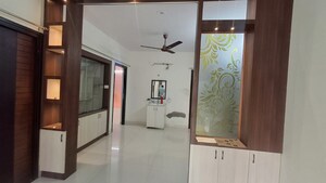 Room in 3 BHK Apartment at Vajras Jasmine County, Puppalaguda – for Rent