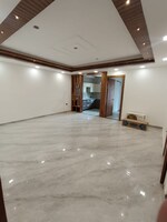 3 BHK + Servant Room 200 Sq.Yd. Builder Floor in Greater Kailash II