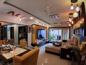 Living Room in 2 BHK Apartment at Andheri West – for Rent