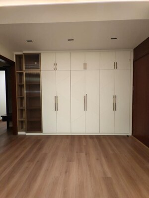 Room in 4 BHK Builder Floor at Sushant Lok 3, Sector 57 – for Sale