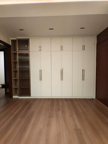 Room in 4 BHK Builder Floor at Sushant Lok 3, Sector 57 – for Sale