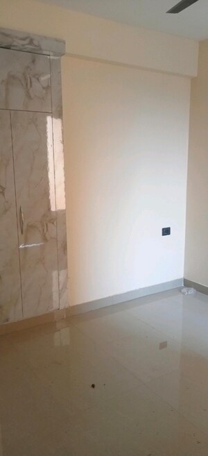 Room in 3 BHK Apartment at Adore Happy Homes Pride, Sector 75 – for Rent