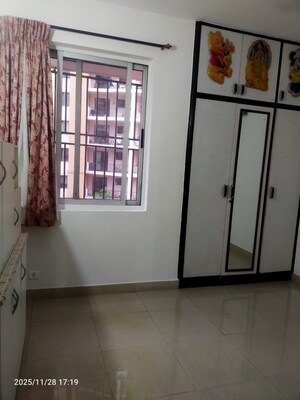 Room in 2 BHK Apartment at India Platinum City, Yeshwanthpur – for Rent