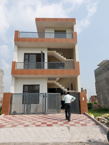 2 BHK Independent House – Exterior View View at Sector 89 - for Rent
