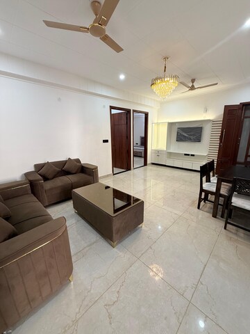 Master Bedroom in 3 BHK Builder Floor at Sector 45 – for Rent