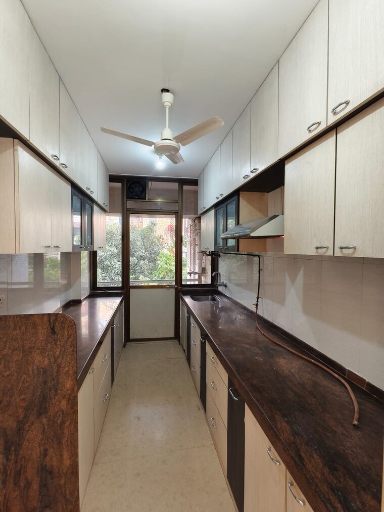 Kitchen, casa-di-rosa 3 Bedroom 1500 Sq.Ft. Apartment In Bandra West Mumbai 9602785