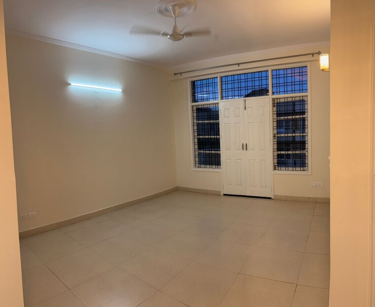 Room, unitech-south-city-1 3 Bedroom 2099 Sq.Ft. Apartment In South City 1 Gurgaon 9602795