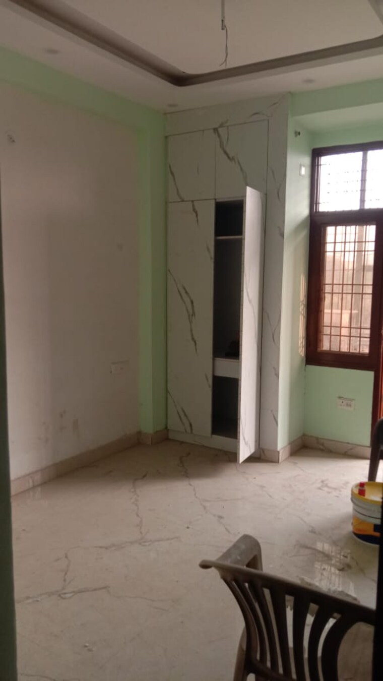 Room, new panchvati colony 4 Bedroom 150 Sq.Yd. Builder Floor In New Panchvati Colony Ghaziabad 9603170