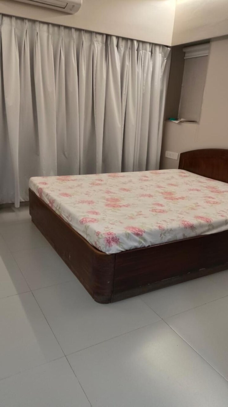 Bedroom, bala-sadan 3 Bedroom 1500 Sq.Ft. Apartment In Santacruz West Mumbai 9602796