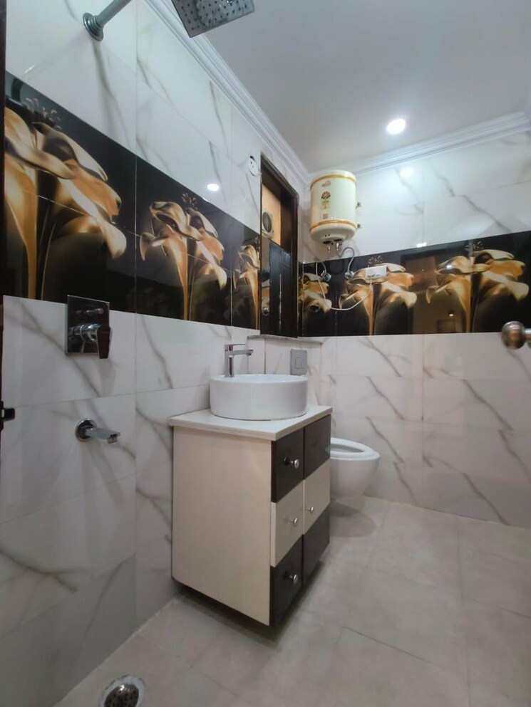 Master Bedroom, gupta-awas 3 Bedroom 2700 Sq.Ft. Apartment In Sector 43 Gurgaon 9602801