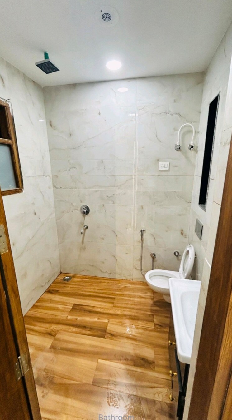 Bathroom, bptp-district-3 3 Bedroom 1350 Sq.Ft. Builder Floor In Sector 85 Faridabad 9602802