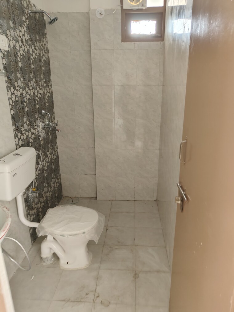 Bathroom, zara-rossa 2 Bedroom 950 Sq.Ft. Apartment In Sector 112 Gurgaon 9602817