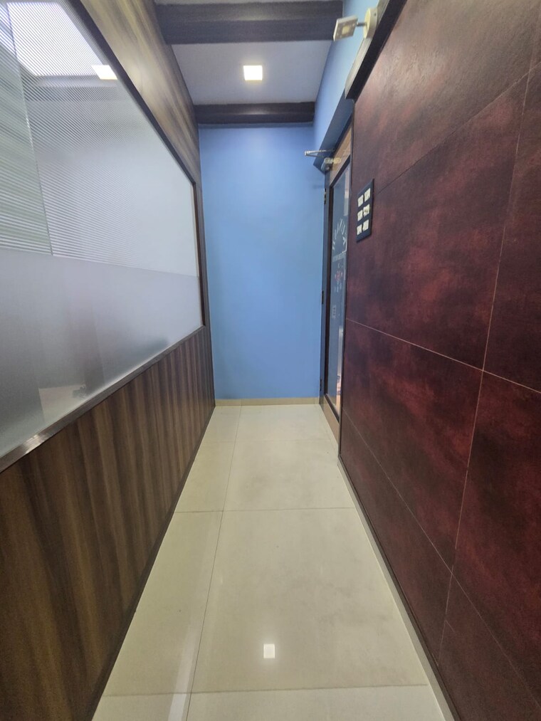 undefined, rk-cosmos-chs Commercial Office Space 710 Sq.Ft. In Thane West Thane 9602833