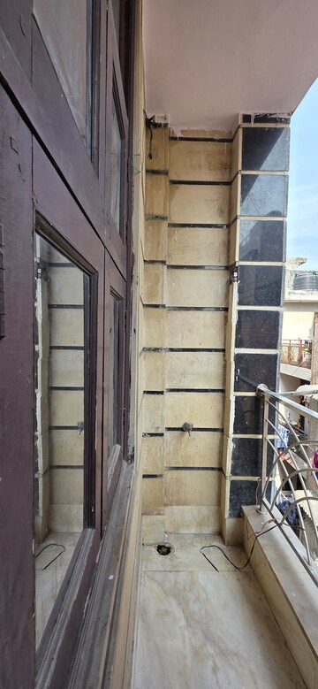 Balcony in 2 BHK Builder Floor at Vishwas Park – for Rent