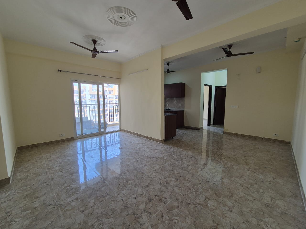 3 BHK Apartment For Rent in Town Park White Orchid