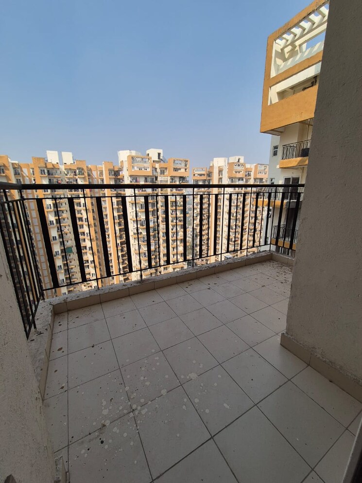 Balcony, town-park-white-orchid 3 Bedroom 1544 Sq.Ft. Apartment In Sector 16c Greater Noida Greater Noida 9602851
