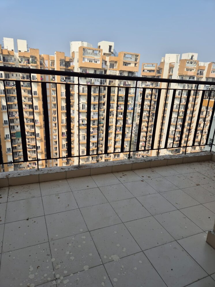 Balcony, town-park-white-orchid 3 Bedroom 1544 Sq.Ft. Apartment In Sector 16c Greater Noida Greater Noida 9602851