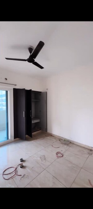 2 BHK Apartment For Rent in Gaur City 2 - 14th Avenue, Sector 16c Greater Noida