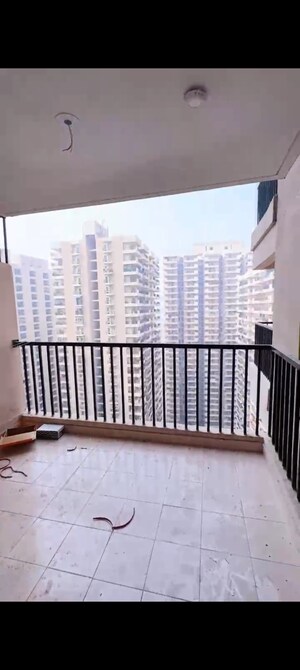 Bedroom in 2 BHK Apartment at Gaur City 2 - 14th Avenue, Sector 16c Greater Noida – for Rent