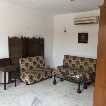 Bedroom in 2 BHK Builder Floor at Vasant Vihar – for Rent