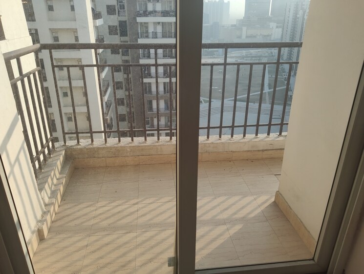 Balcony, amrapali-golf-homes 3 Bedroom 1595 Sq.Ft. Apartment In Sector 4 Greater Noida Greater Noida 9602881
