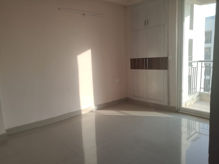 Room, amrapali-golf-homes 3 Bedroom 1595 Sq.Ft. Apartment In Sector 4 Greater Noida Greater Noida 9602881