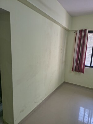 Room in 1 BHK Apartment at Kurla West – for Rent