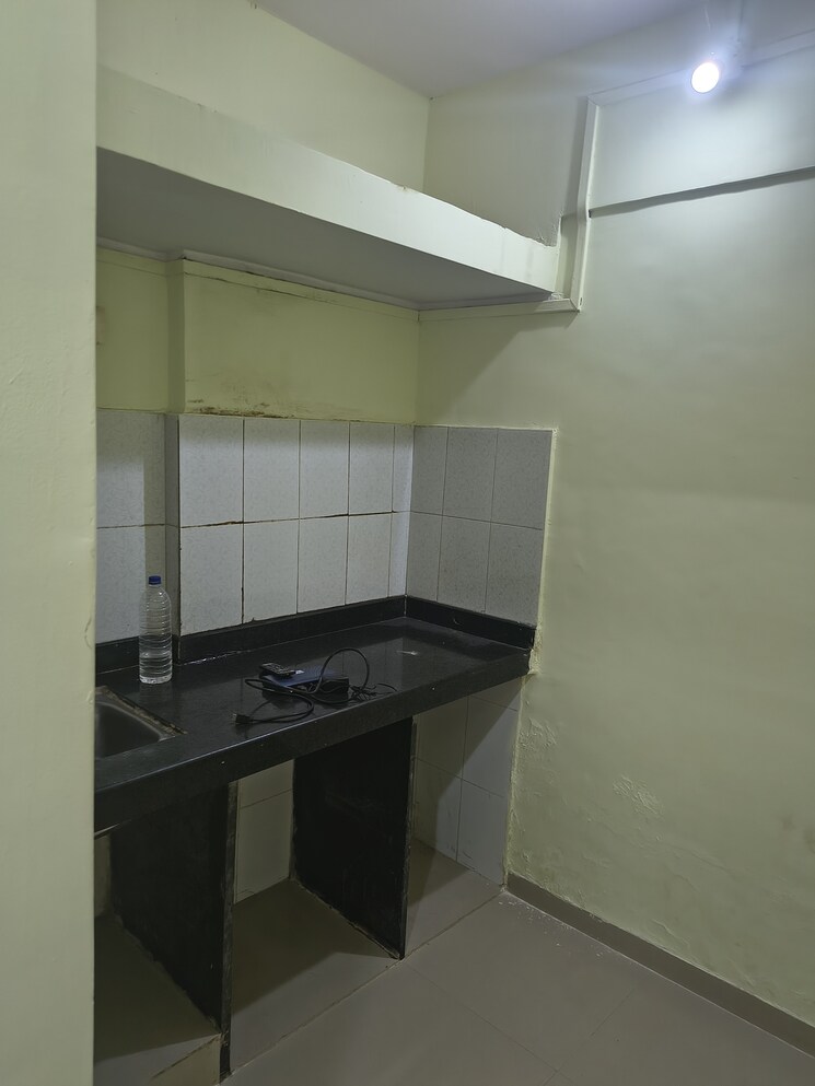 undefined, kurla west 1 Bedroom 300 Sq.Ft. Apartment In Kurla West Mumbai 9602880