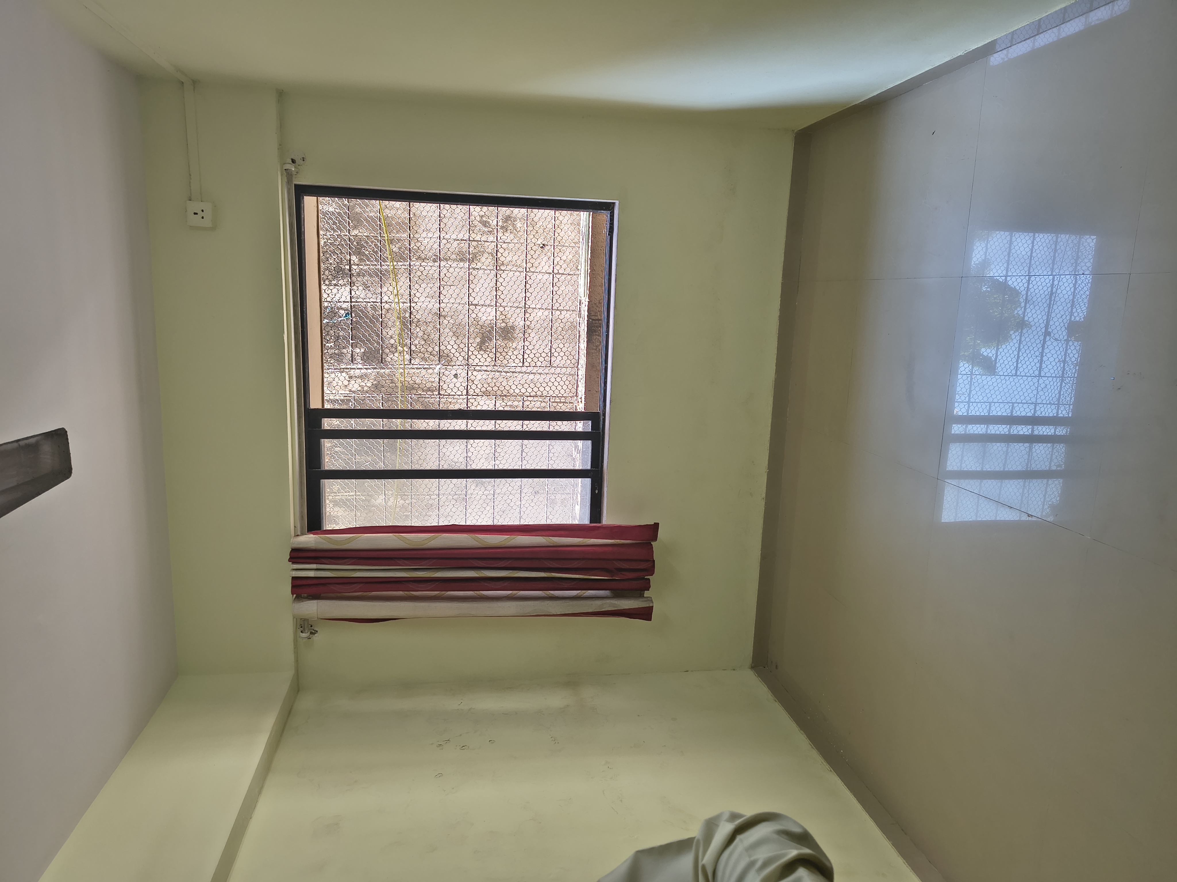 1 BHK + Study Room Apartment For Rent in Kurlawest Jankalyn Societ