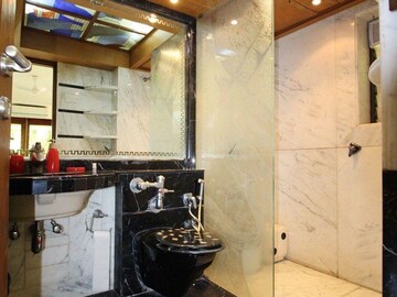 Kitchen in 4 BHK Apartment at Clefepete Apartment, Pali Hill – for Rent