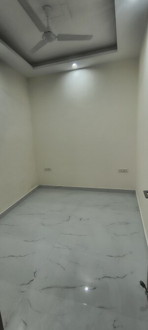 Room in 1 BHK Builder Floor at Panchsheel Vihar – for Sale