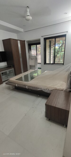 Balcony in 4 BHK Apartment at Bandra West – for Rent