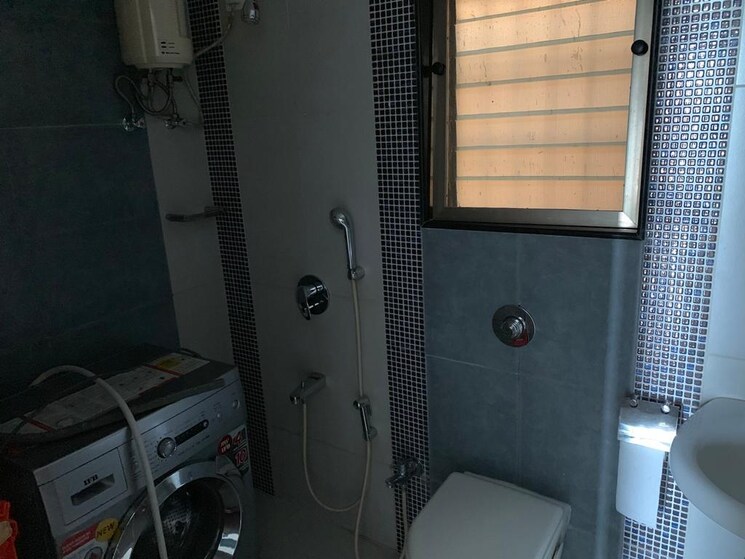 Bathroom, jogeshwari east Pg For Girls In Jogeshwari East 9602923