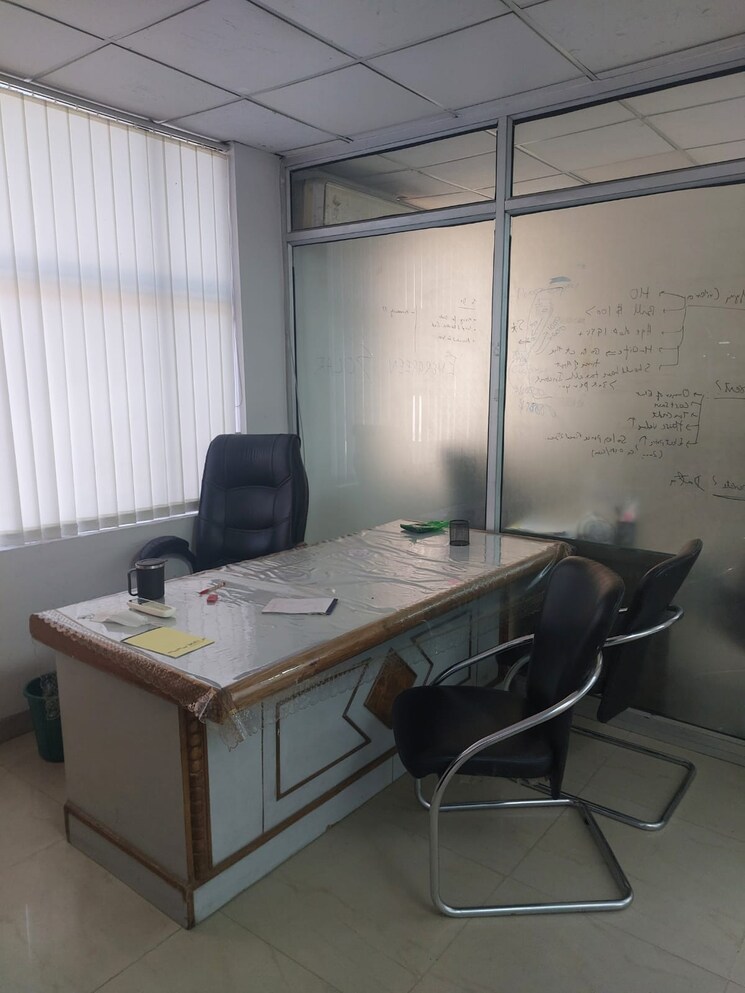 Team Area, go-work Commercial Office Space in IT/SEZ 3000 Sq.Ft. In Udyog Vihar Phase 1 Gurgaon 9602937