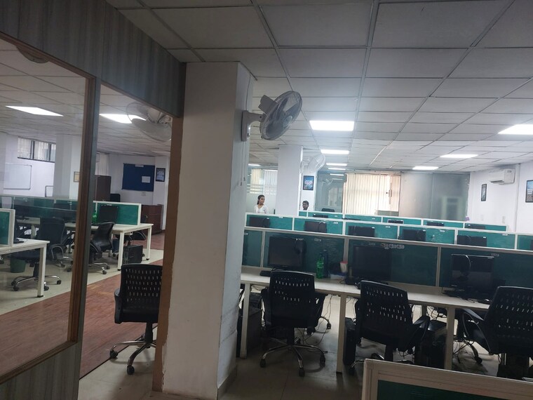 Team Area, go-work Commercial Office Space in IT/SEZ 3000 Sq.Ft. In Udyog Vihar Phase 1 Gurgaon 9602937