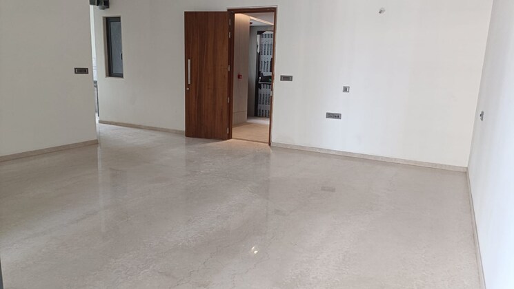 Room, radius-residency-and-anand-bhuvan 4 Bedroom 1435 Sq.Ft. Apartment In Santacruz West Mumbai 9602928