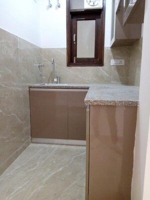Bathroom in 1 BHK Builder Floor at Saket – for Rent