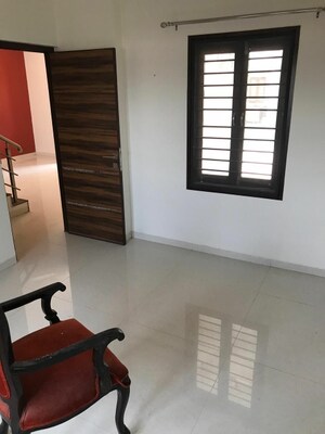 Room in 4 BHK Villa at Sanand – for Rent