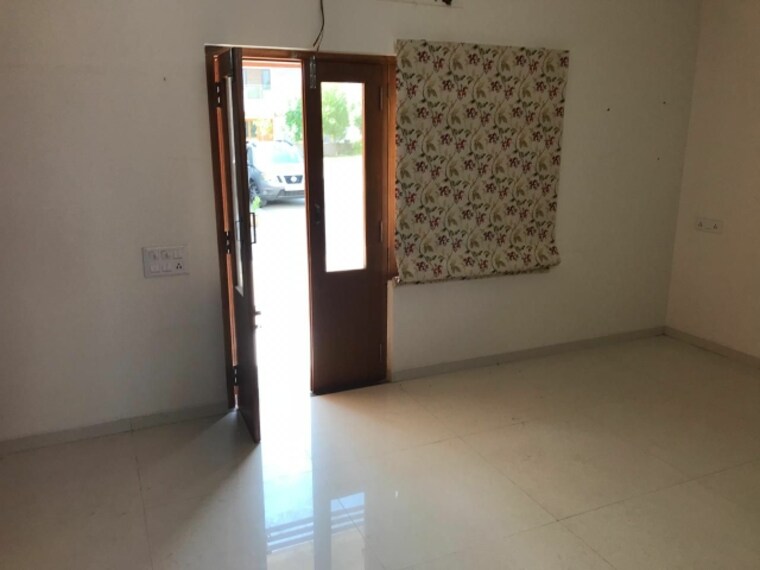 Room, sanand 4 Bedroom 1845 Sq.Ft. Villa In Sanand Ahmedabad 9602951