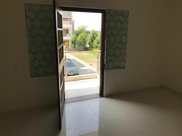 Room, sanand 4 Bedroom 1845 Sq.Ft. Villa In Sanand Ahmedabad 9602951