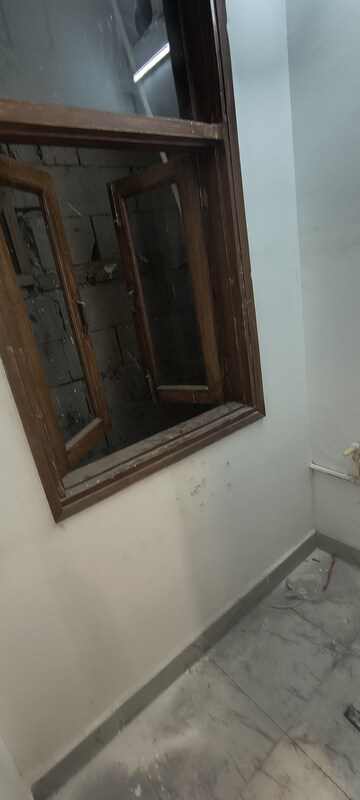 Furnished Amenities in 1 BHK Builder Floor at Panchsheel Vihar – for Rent