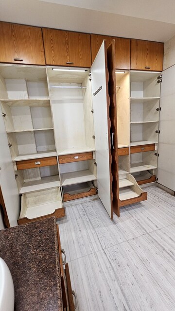 Staircase in 3 BHK Builder Floor at Ansal Plaza Sector-23, Sector 23 – for Rent