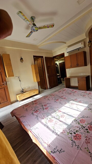 Bedroom in 3 BHK Builder Floor at Ansal Plaza Sector-23, Sector 23 – for Rent