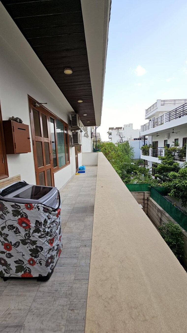 Balcony, ansal-plaza-sector-23 3 Bedroom 3500 Sq.Ft. Builder Floor In Sector 23 Gurgaon 9602976