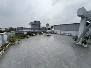 Gym in 3 BHK Builder Floor at Ansal Plaza Sector-23, Sector 23 – for Rent