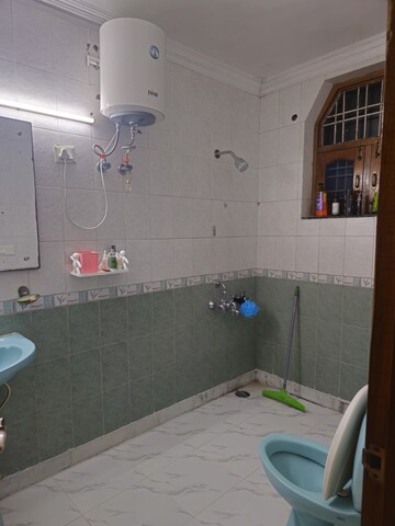 Bathroom in 3 BHK Builder Floor at Ansal Plaza Sector-23, Sector 23 – for Rent